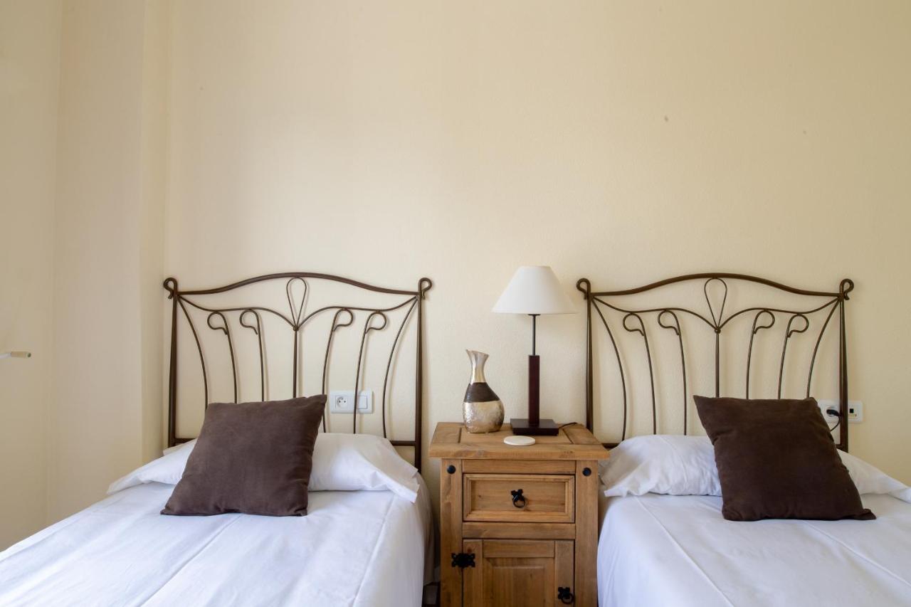 2261-Superb Apt On The Beach, On Duquesa Harbour Manilva Luaran gambar