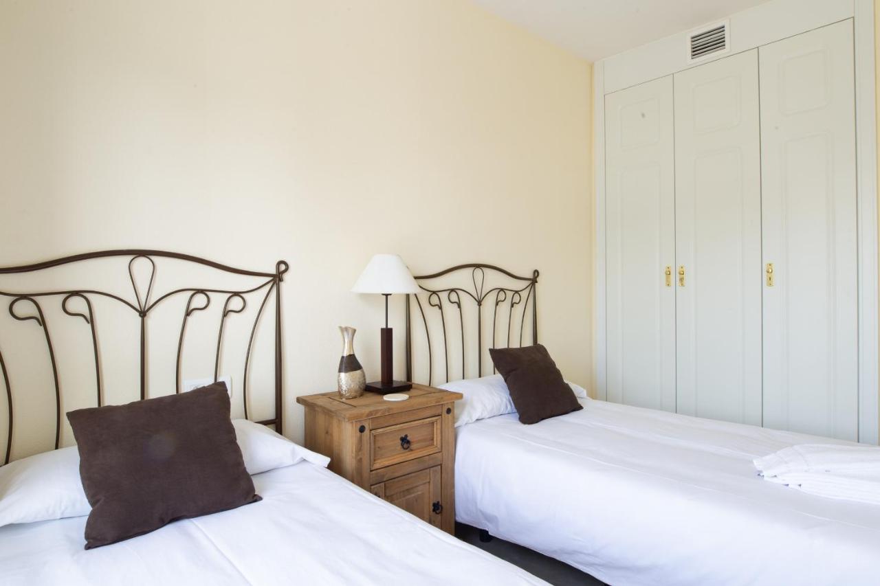 2261-Superb Apt On The Beach, On Duquesa Harbour Manilva Luaran gambar
