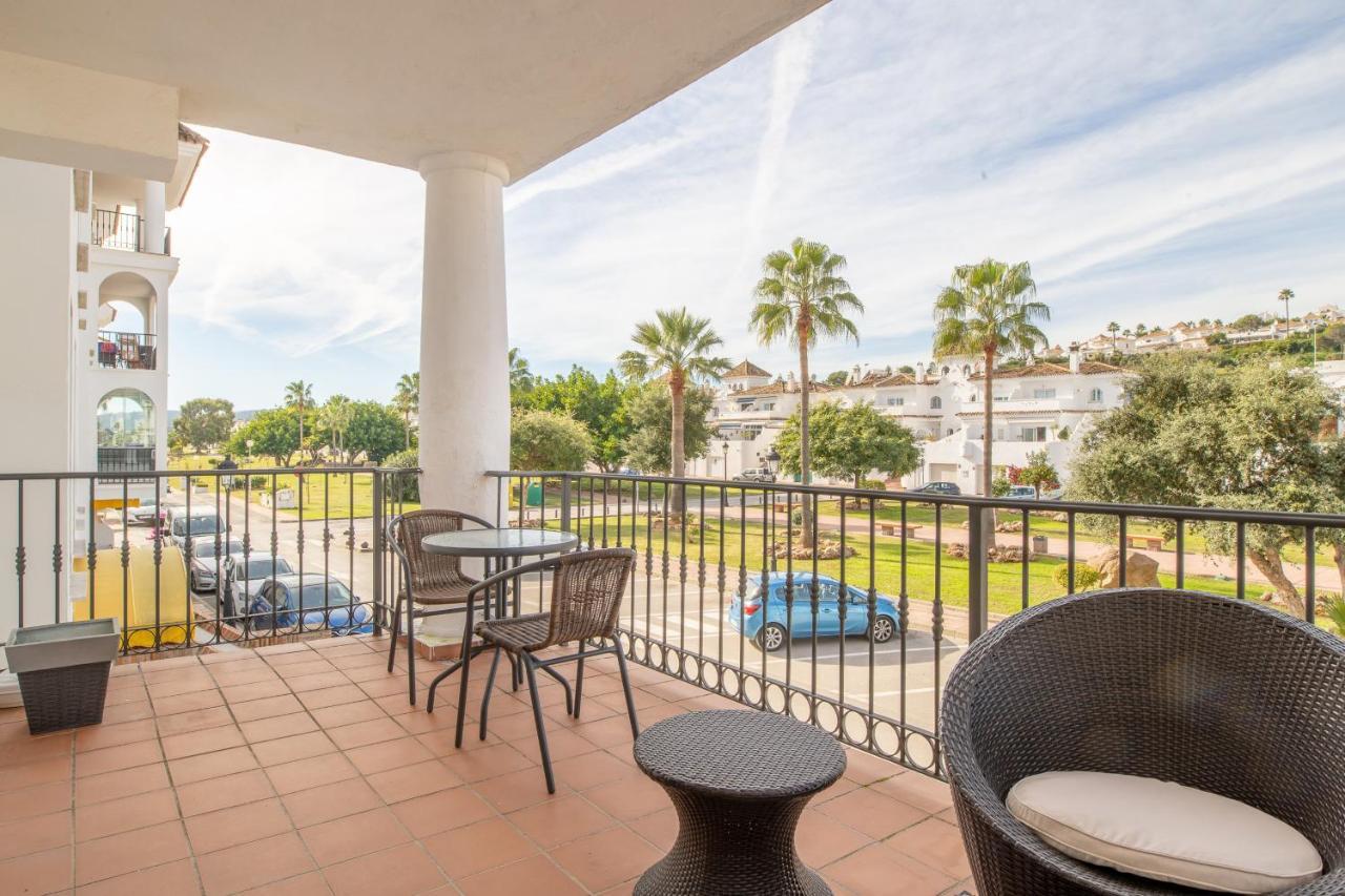 2261-Superb Apt On The Beach, On Duquesa Harbour Manilva Luaran gambar